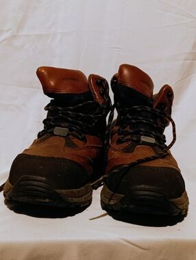 🫛HyTest Men’s Composite Toe Work Boots – Size 9